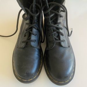1460 combat boots